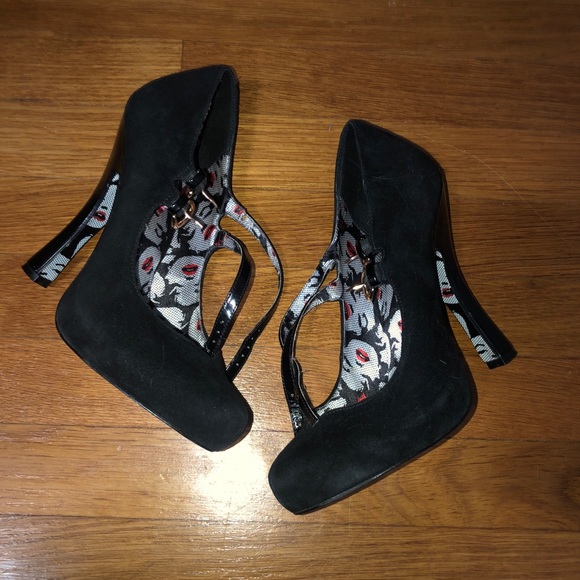 Betsey Johnson Shoes - Betsey Johnson Tease heels